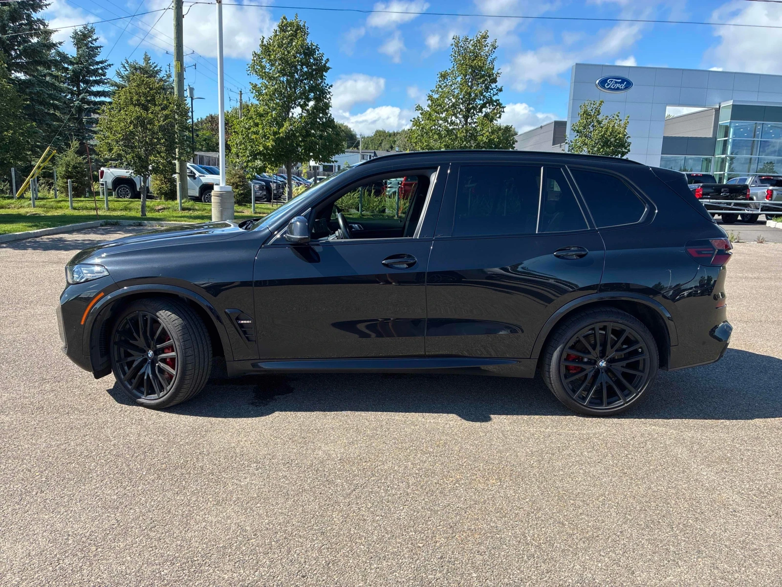 BMW X5 * M60i xDrive * АВТОКРЕДИТ БЕЗ ПЪРВОНАЧАЛНА ВНОСКА, снимка 2 - Автомобили и джипове - 55873163