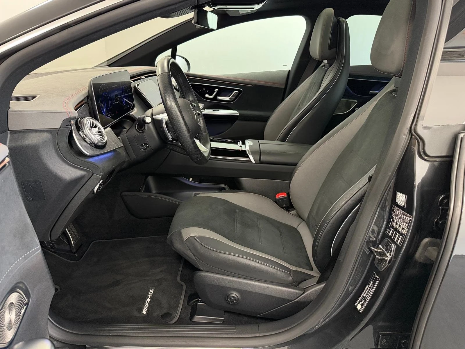 Mercedes-Benz EQE 500 / AMG / 4-MATIC / BURM / ELECTRIC ART / 360 / | Mobile.bg � ����������� 9