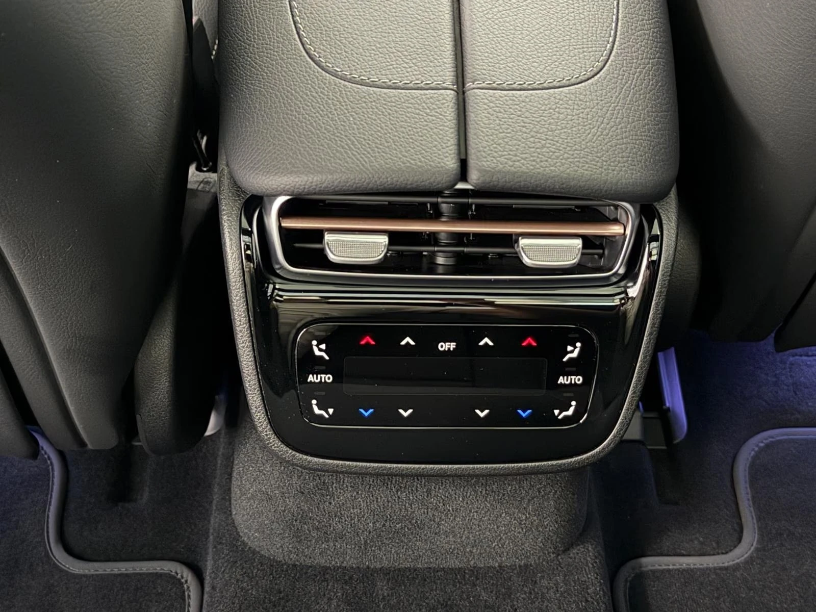 Mercedes-Benz EQE 500 / AMG / 4-MATIC / BURM / ELECTRIC ART / 360 / | Mobile.bg � ����������� 17