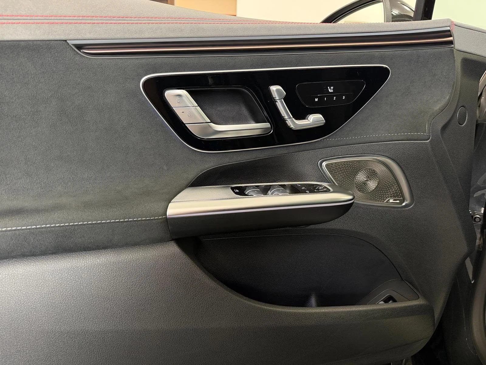Mercedes-Benz EQE 500 / AMG / 4-MATIC / BURM / ELECTRIC ART / 360 / | Mobile.bg � ����������� 8