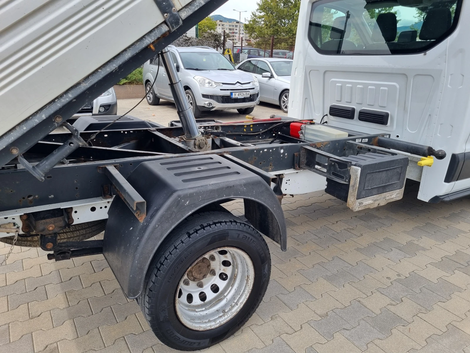 Ford Transit САМОСВАЛ 3стр= СЕРВИЗНА ИСТОРИЯ, ОБСЛУЖЕН! EURO 6B - изображение 6