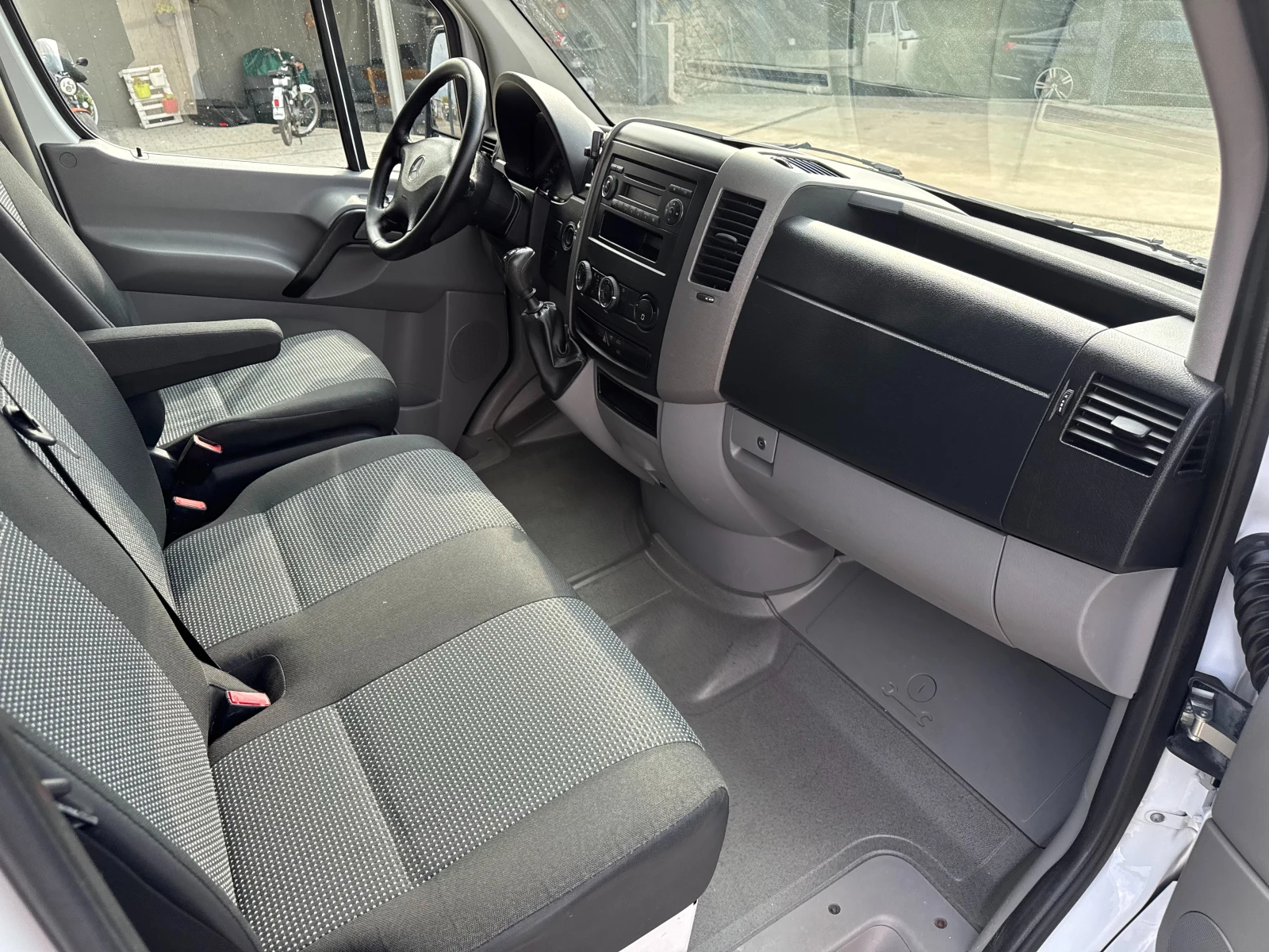 Mercedes-Benz Sprinter 313CDI Климатроник L1H1 Еuro 5 , снимка 10 - Бусове и автобуси - 55811266