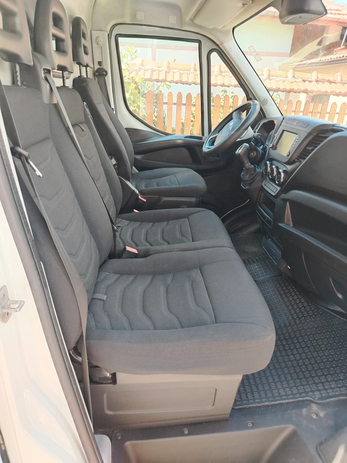 Iveco Daily 3.000 Dizel170ks. , снимка 12 - Бусове и автобуси - 55951612
