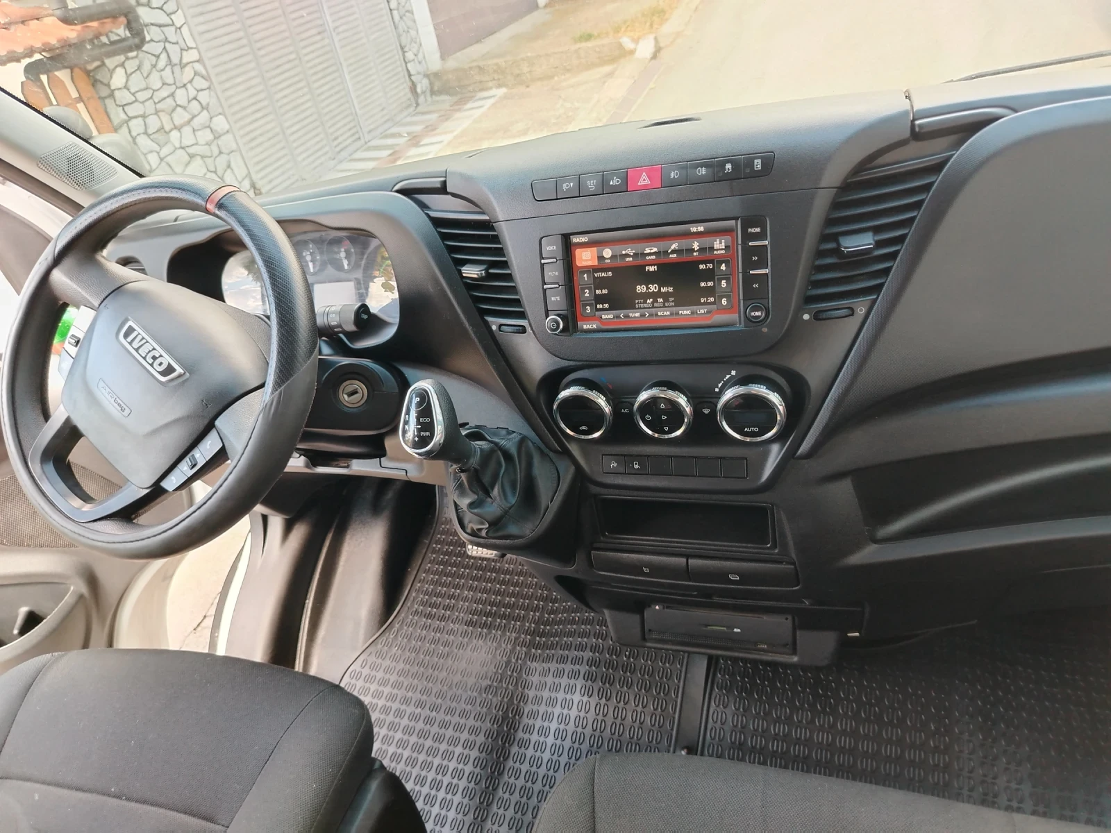 Iveco Daily 3.000 Dizel170ks. , снимка 10 - Бусове и автобуси - 55951612