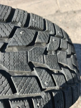 Гуми Зимни 235/55R19, снимка 9