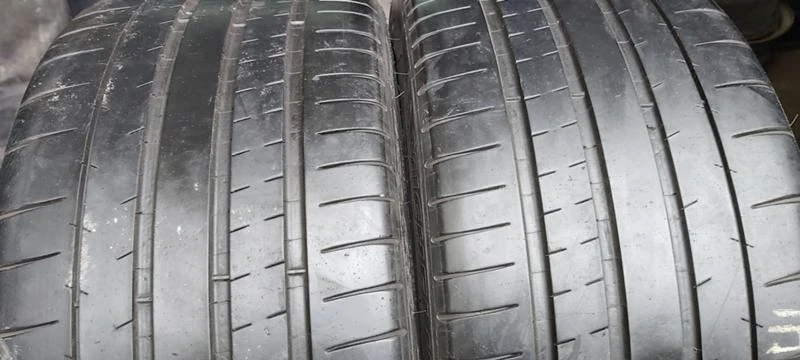 Гуми Летни 275/35R19, снимка 1 - Гуми и джанти - 32282662