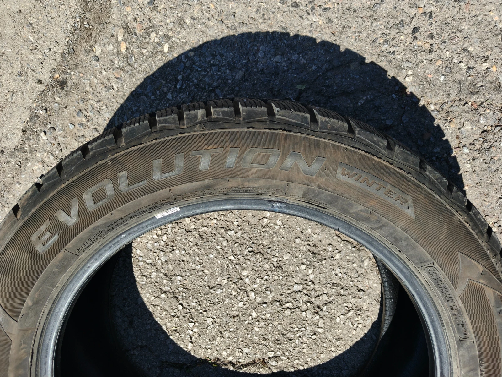 Гуми Зимни 235/55R19, снимка 8 - Гуми и джанти - 54848624