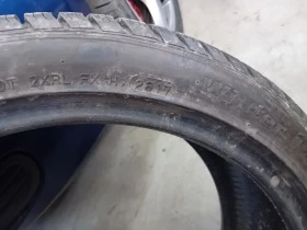 Гуми Зимни 225/40R18, снимка 5 - Гуми и джанти - 46752344