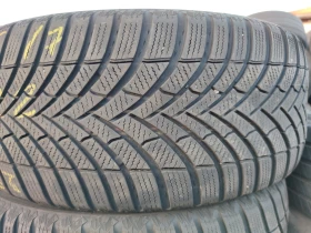 Гуми Зимни 235/55R17, снимка 1 - Гуми и джанти - 47508170