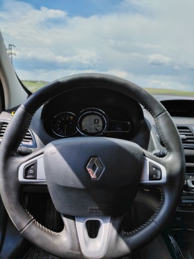 Renault Megane, снимка 7 - Автомобили и джипове - 45732077