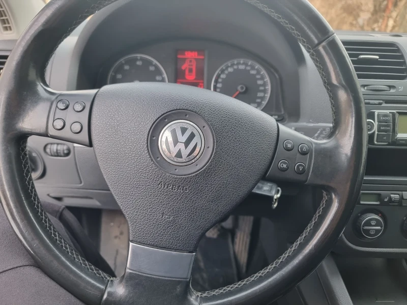 VW Golf 1, 6 16v, снимка 9 - Автомобили и джипове - 49298818