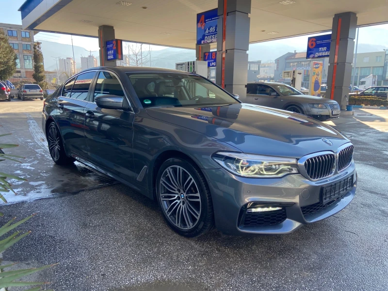 BMW 530 M Paket DISTRONIK HEAD UP HARMAN KARDON, снимка 2 - Автомобили и джипове - 52378282