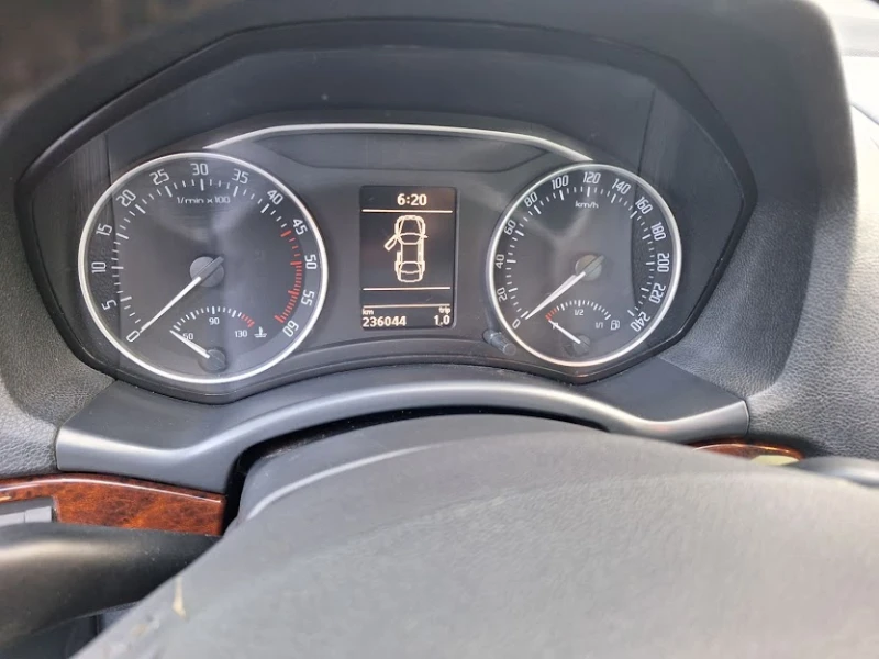 Skoda Octavia 1.9 TDI, снимка 12 - Автомобили и джипове - 51694226