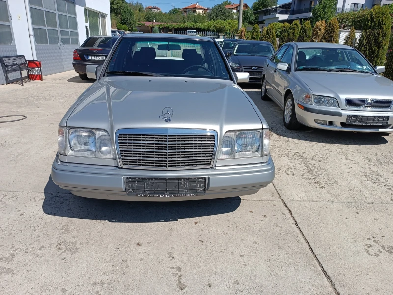 Mercedes-Benz E 200 2.0i МНОГО ХУБАВ!, снимка 2 - Автомобили и джипове - 51855158