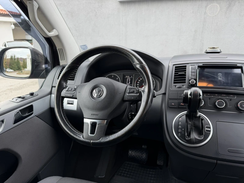 VW Multivan 2.0 TDI DSG, снимка 11 - Автомобили и джипове - 52365935