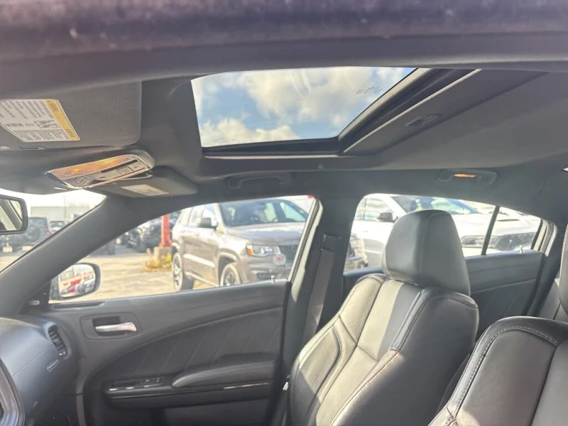 Dodge Charger SXT 4x4 * CARFAX* * АвтоКредит* (ЦЕНА ДО БГ), снимка 11 - Автомобили и джипове - 52539209