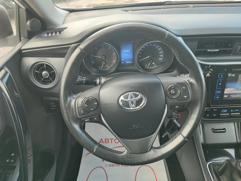 Toyota Auris 1.6D-112ks-6sk-KAMEРА, снимка 12 - Автомобили и джипове - 52934190