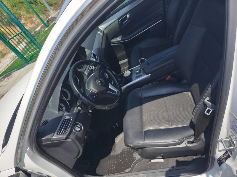 Mercedes-Benz E 250 FULL LED/9G-TRONIC/DISTRONIC PLUS, снимка 13 - Автомобили и джипове - 52945117