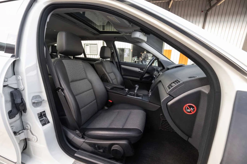 Mercedes-Benz C 180 компресор* авангард* мултимедия* темпомат, снимка 8 - Автомобили и джипове - 53114891