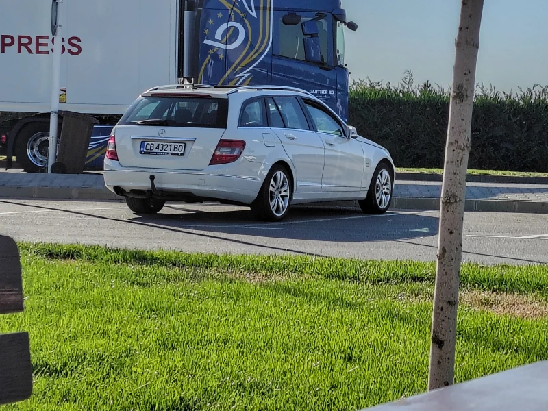 Mercedes-Benz C 180 компресор* авангард* мултимедия* темпомат, снимка 17 - Автомобили и джипове - 53114891