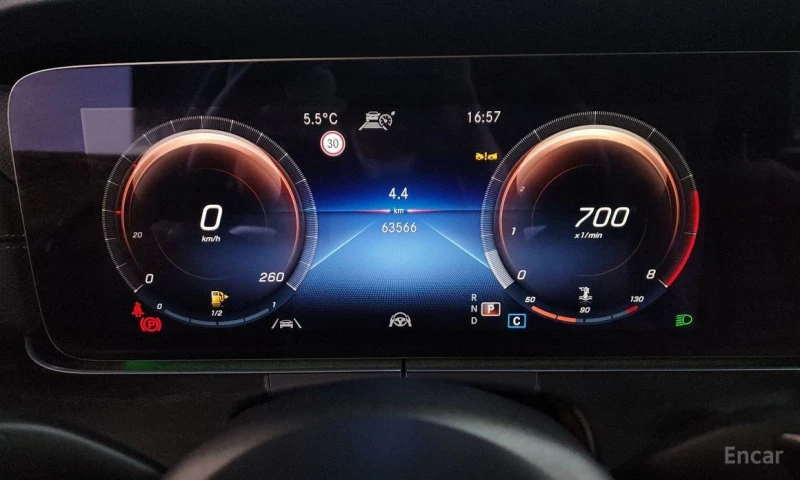 Mercedes-Benz E 250, снимка 8 - Автомобили и джипове - 53247926