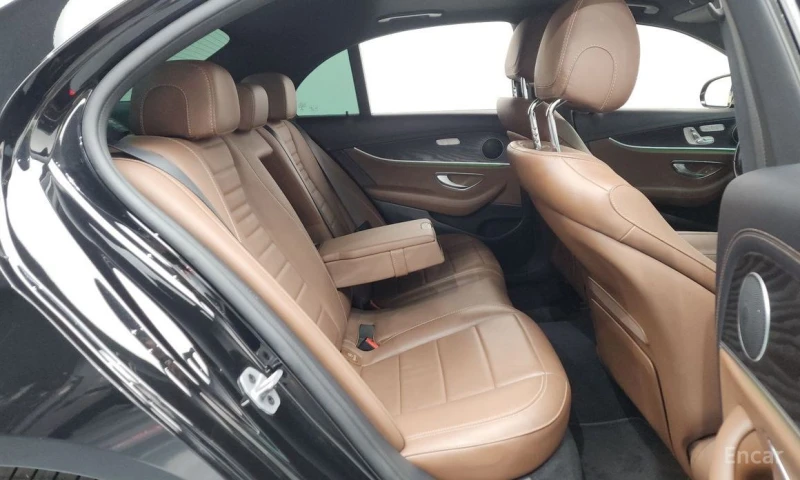Mercedes-Benz E 250, снимка 12 - Автомобили и джипове - 53247926