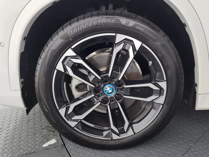 BMW iX1 (U11) xDrive 30 M Sports | Mobile.bg � ����������� 5