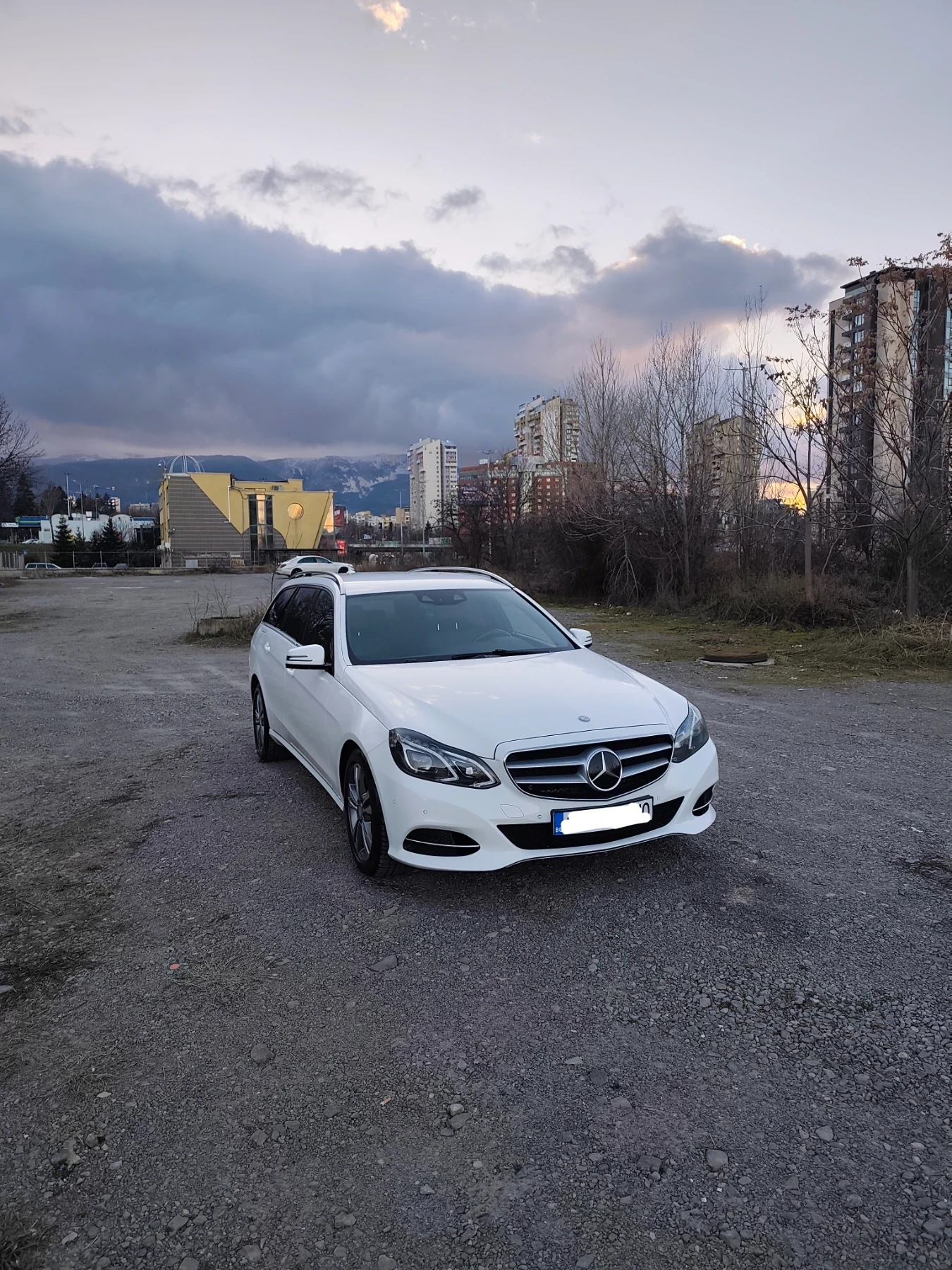 Mercedes-Benz E 250 FULL LED/9G-TRONIC/DISTRONIC PLUS, снимка 1