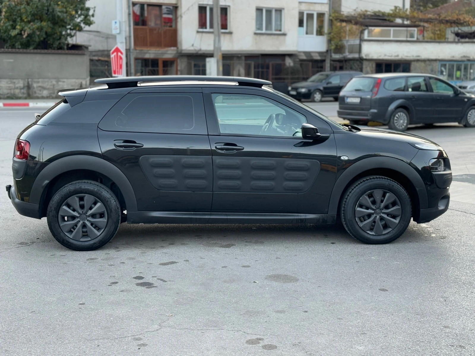 Citroen C4 Cactus 1.6HDi Стъклен таван* Навигация* Климатроник - изображение 6