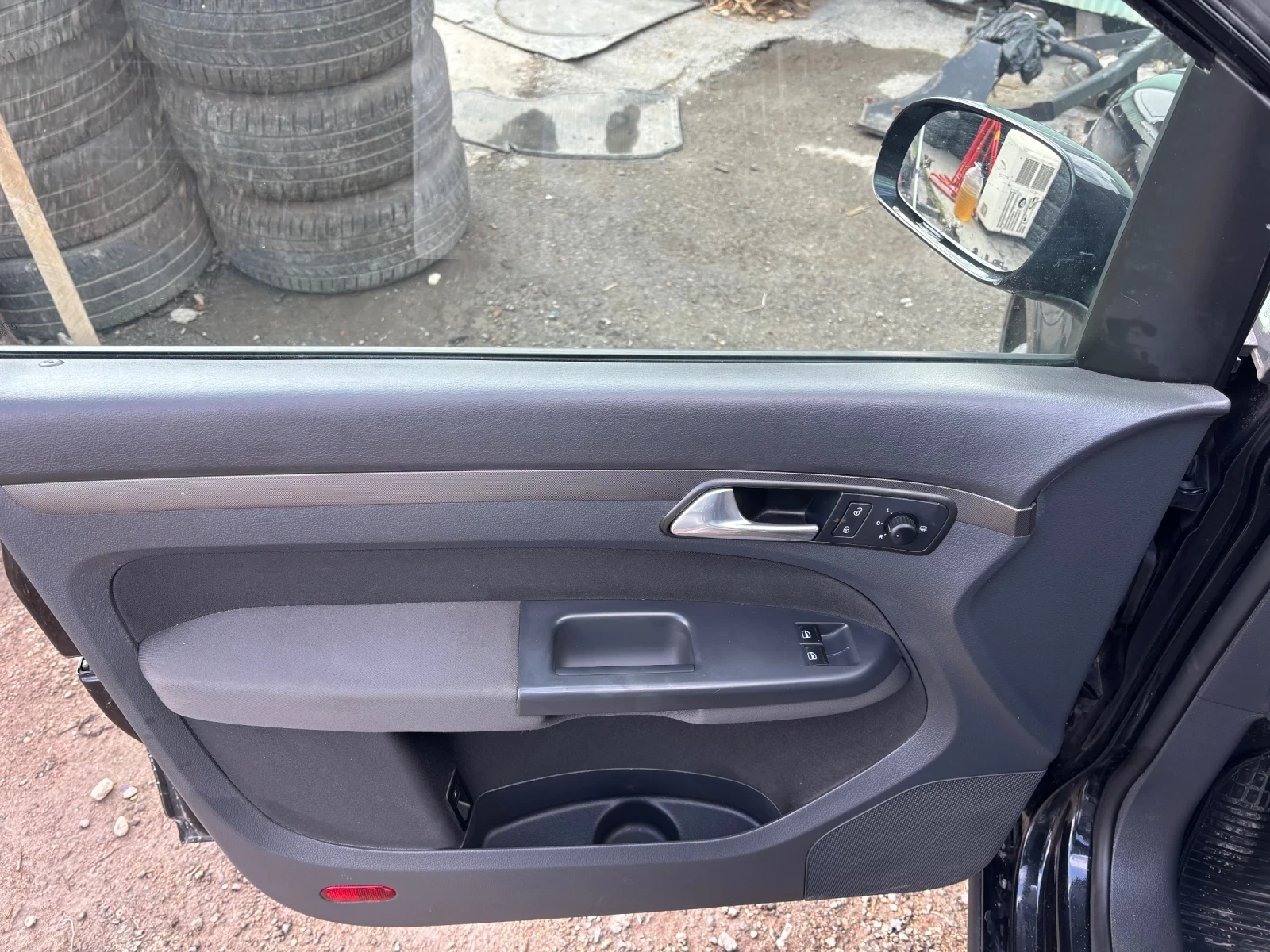 VW Touran 1.9 TDI 105кс - изображение 7