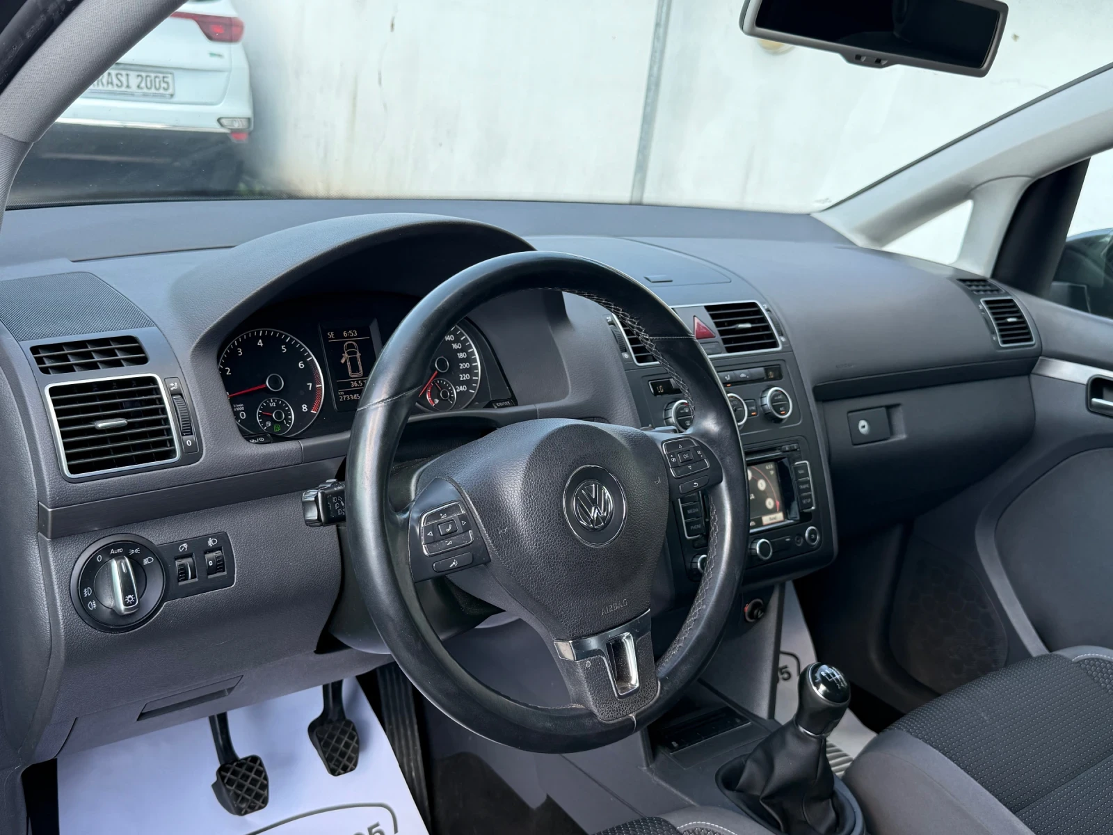 VW Touran 1.4TSI ECOFUEL NAVI  - изображение 8