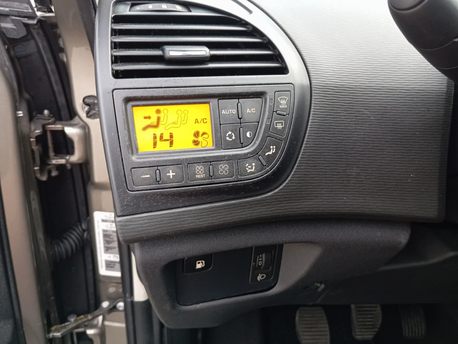 Citroen C4 Picasso 143000 km. | Mobile.bg   13