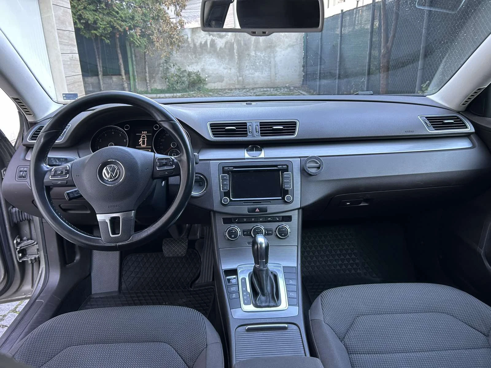 VW Passat B7 - изображение 9