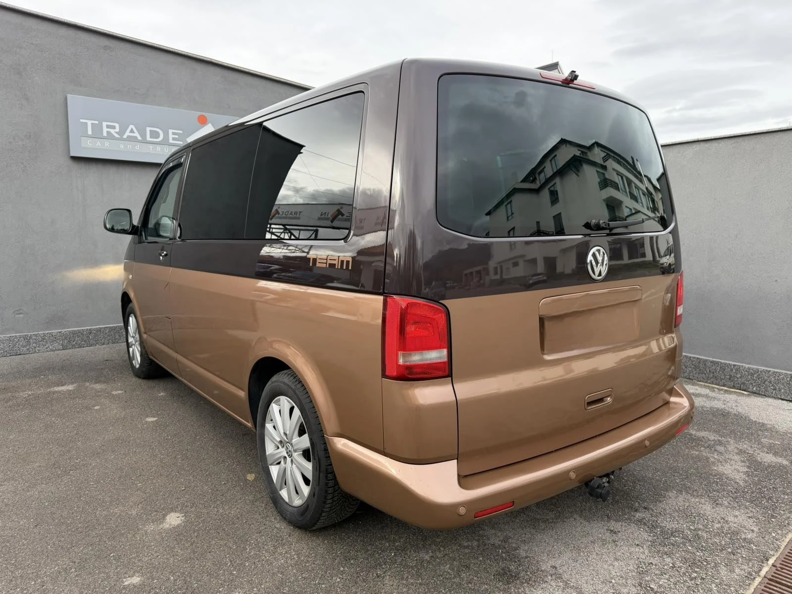 VW Multivan 2.0 TDI DSG - изображение 6