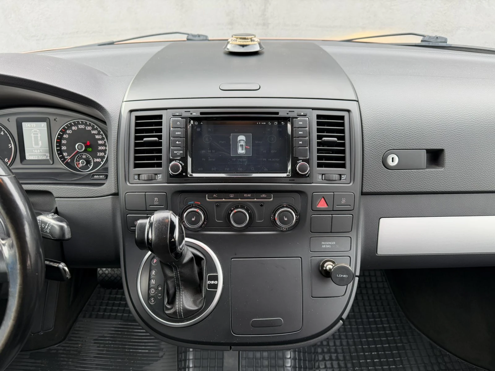 VW Multivan 2.0 TDI DSG | Mobile.bg   13