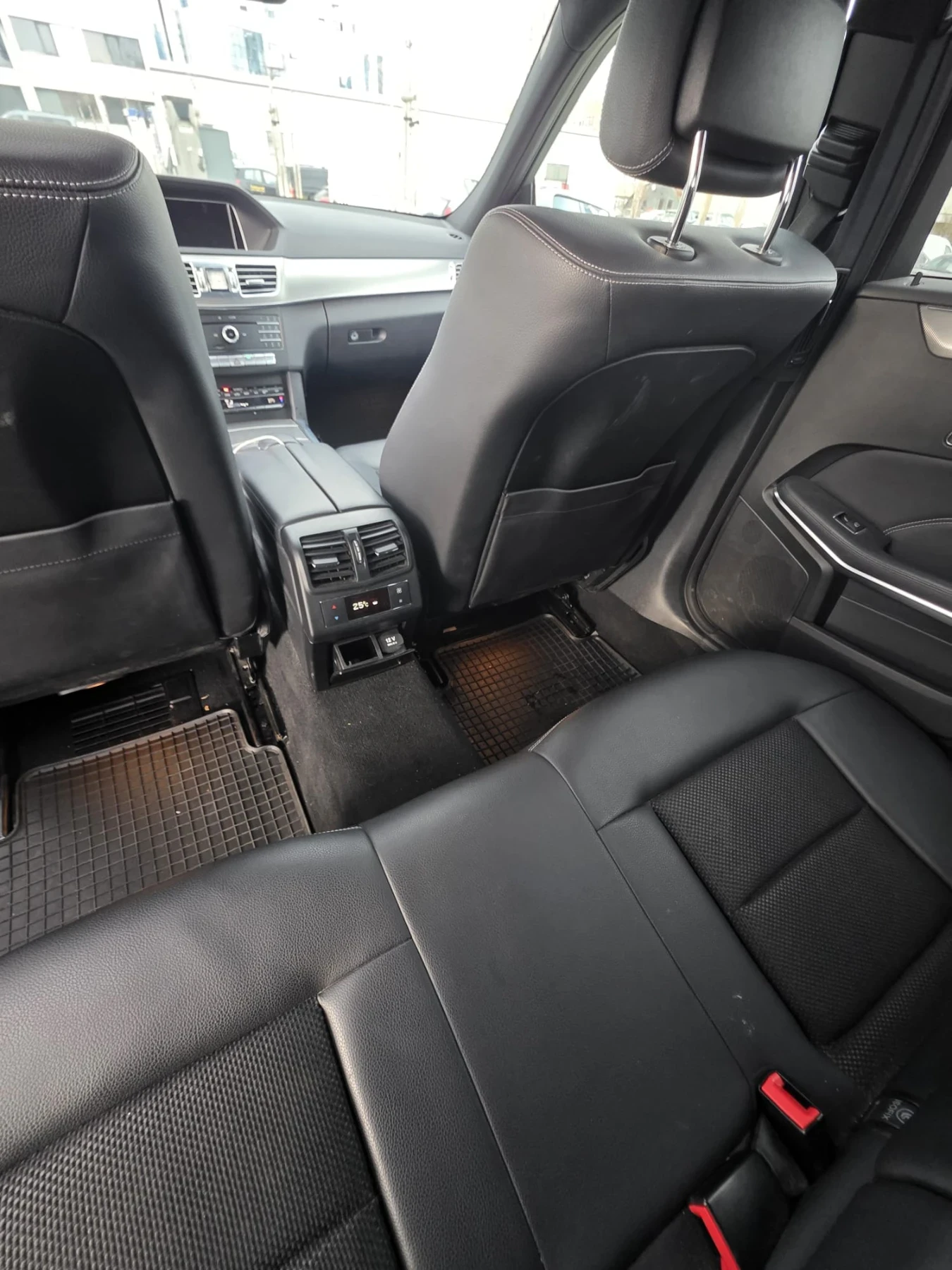Mercedes-Benz E 250 9G-TRONIC/DISTRONIC PLUS/ FULL LED | Mobile.bg � ����������� 12
