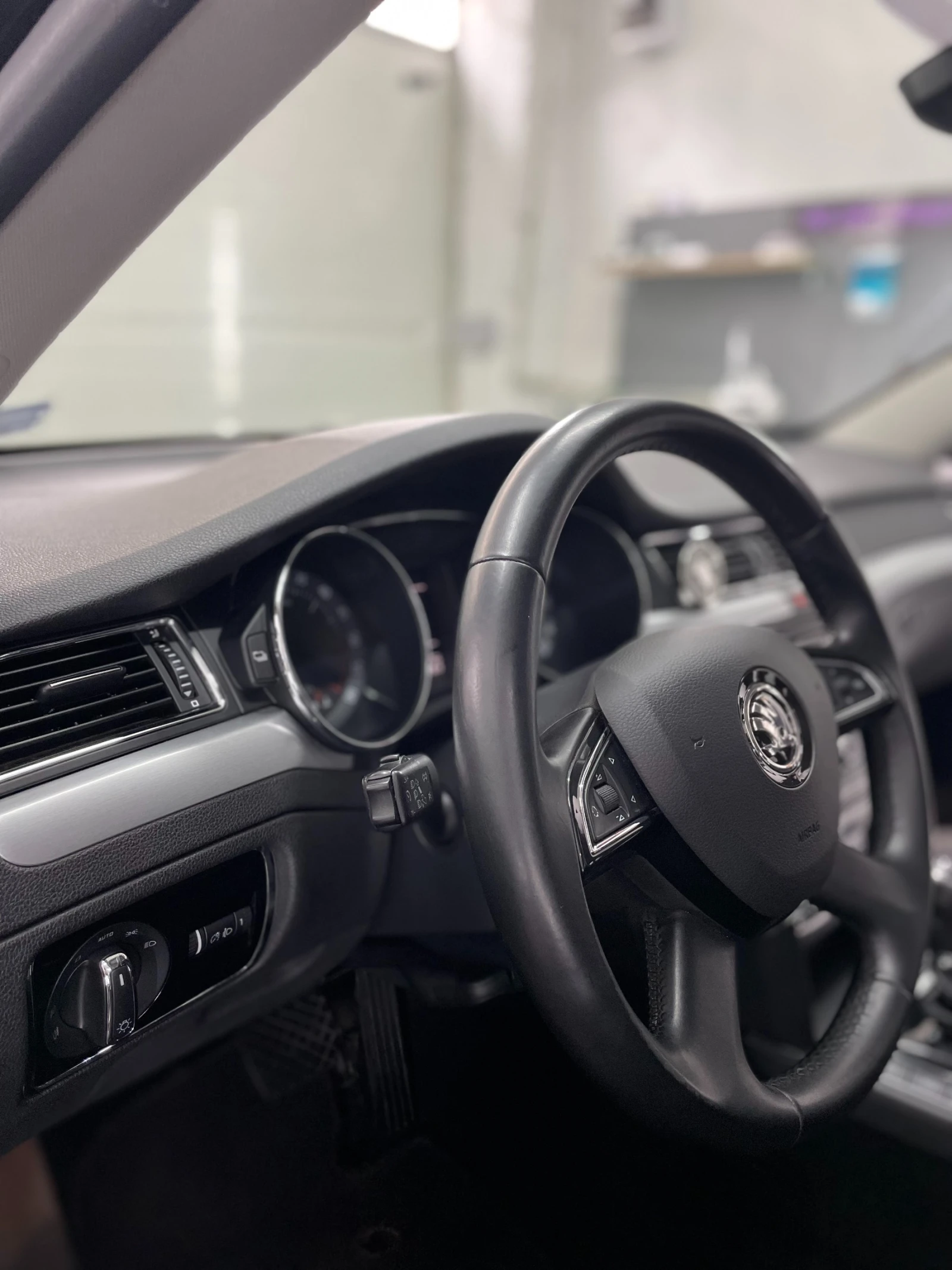 Skoda Superb 2015г, 4x4, 170hp, DSG - изображение 8