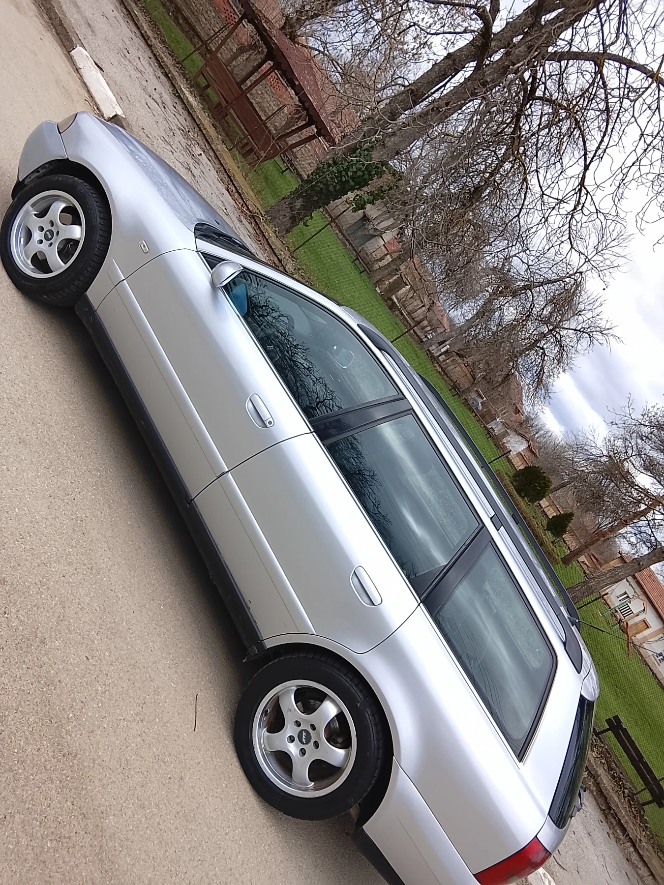 Audi A4 2.5 TDI Quattro , снимка 7 - Автомобили и джипове - 54128159