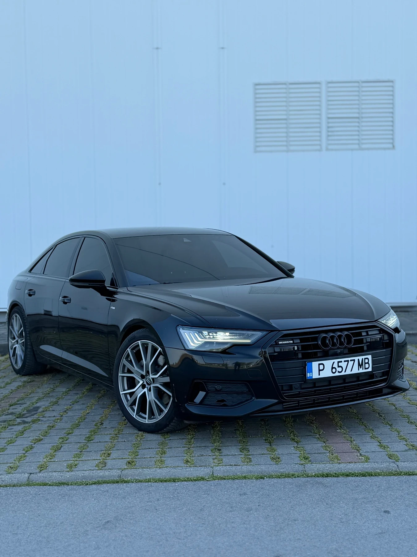 Audi A6 45TDI S line