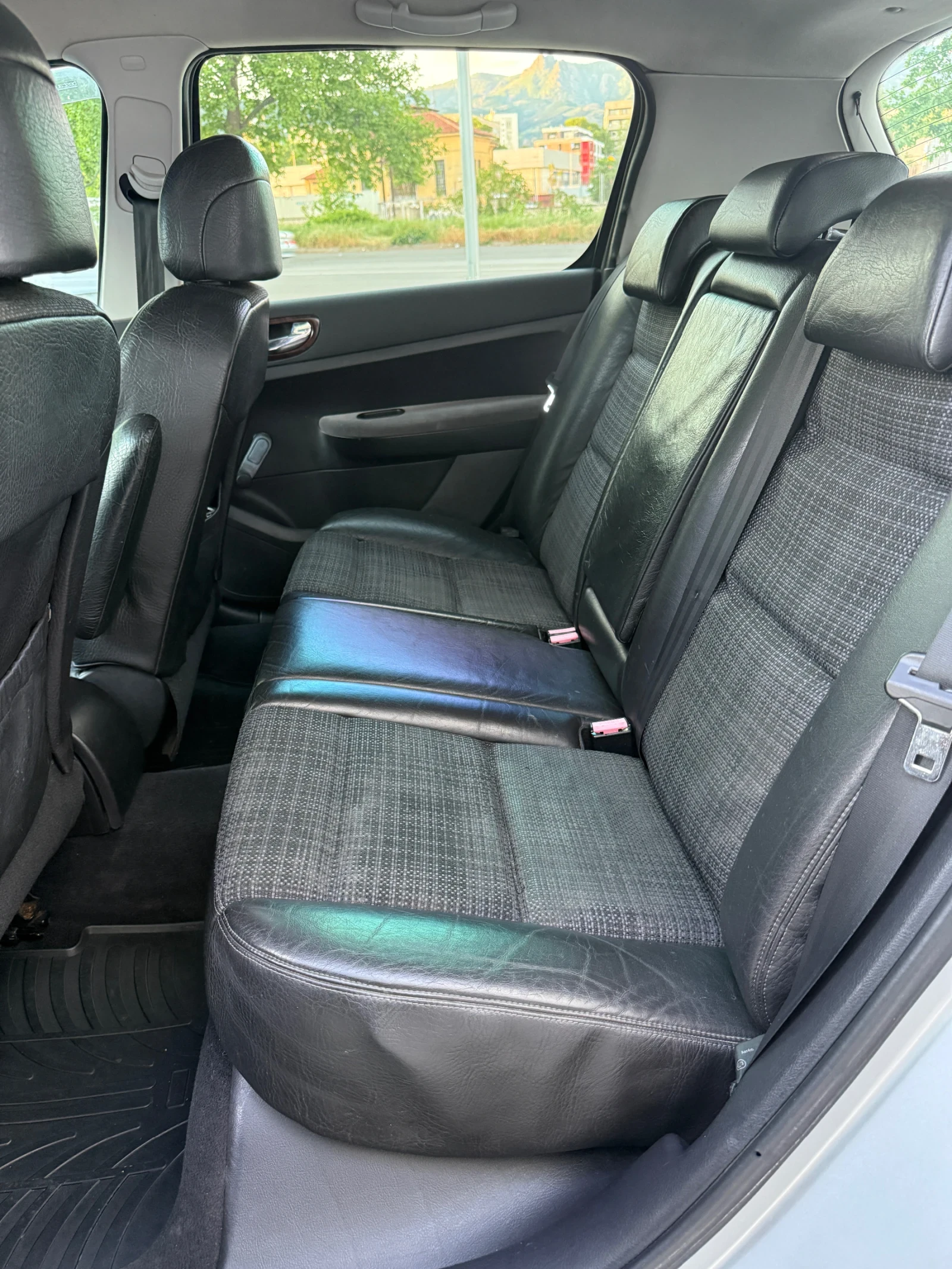 Peugeot 307 2.0 HDI 90к.с КЛИМАТИК* , снимка 15 - Автомобили и джипове - 54639437