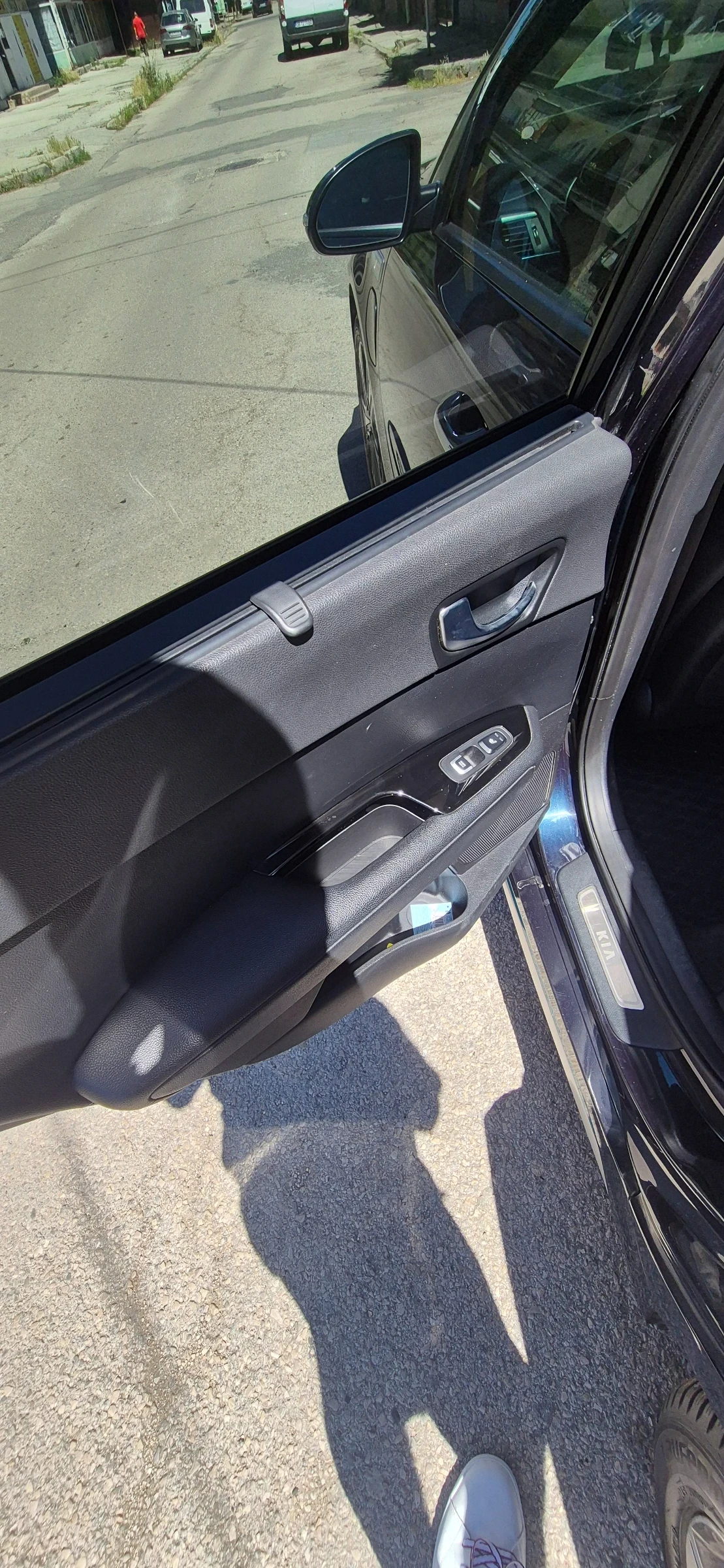 Kia Optima Sport Wagon plug-in, снимка 8 - Автомобили и джипове - 54908511