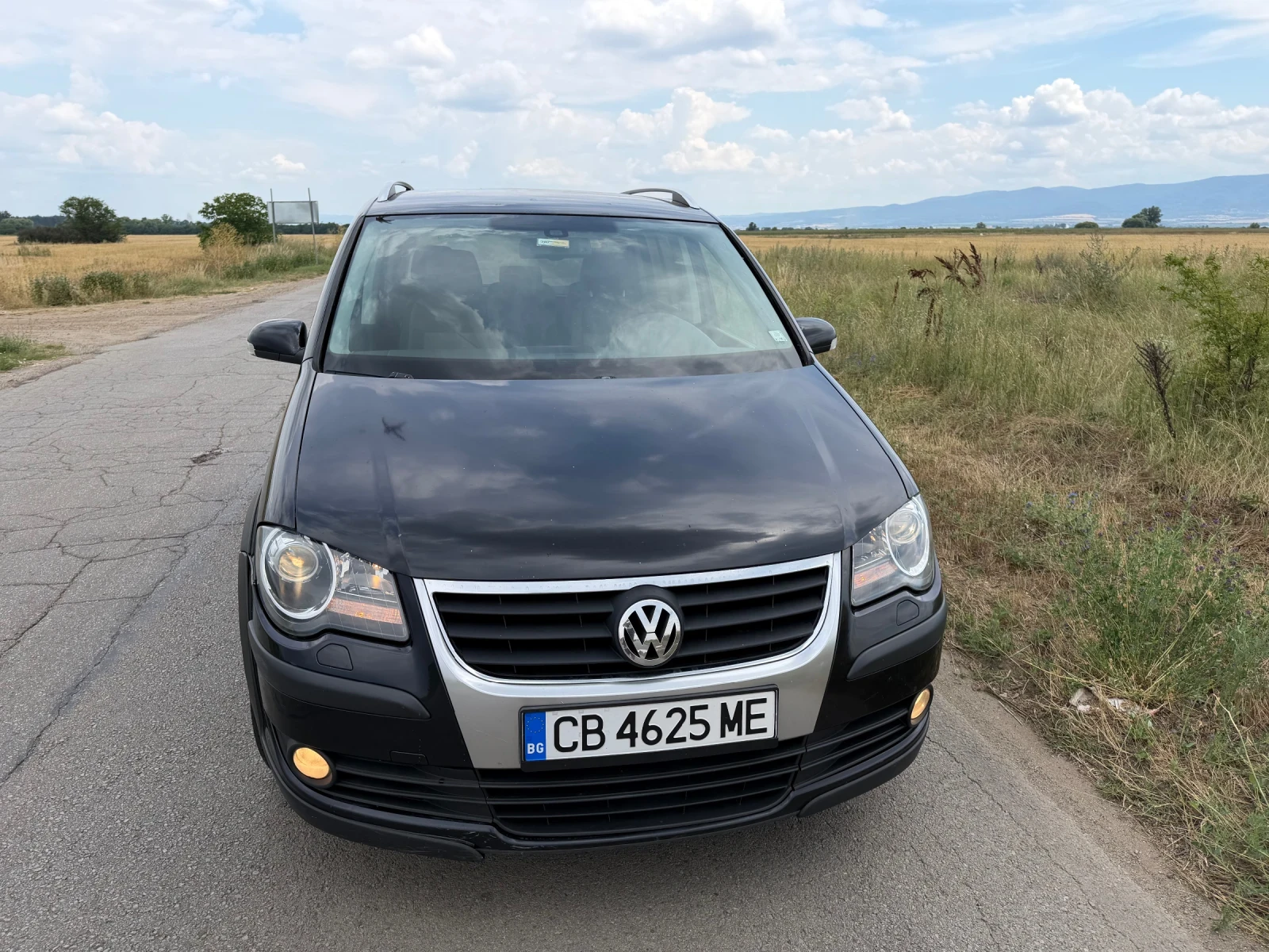 VW Touran Cross Touran 2.0TDI Automatic , снимка 3 - Автомобили и джипове - 55318626