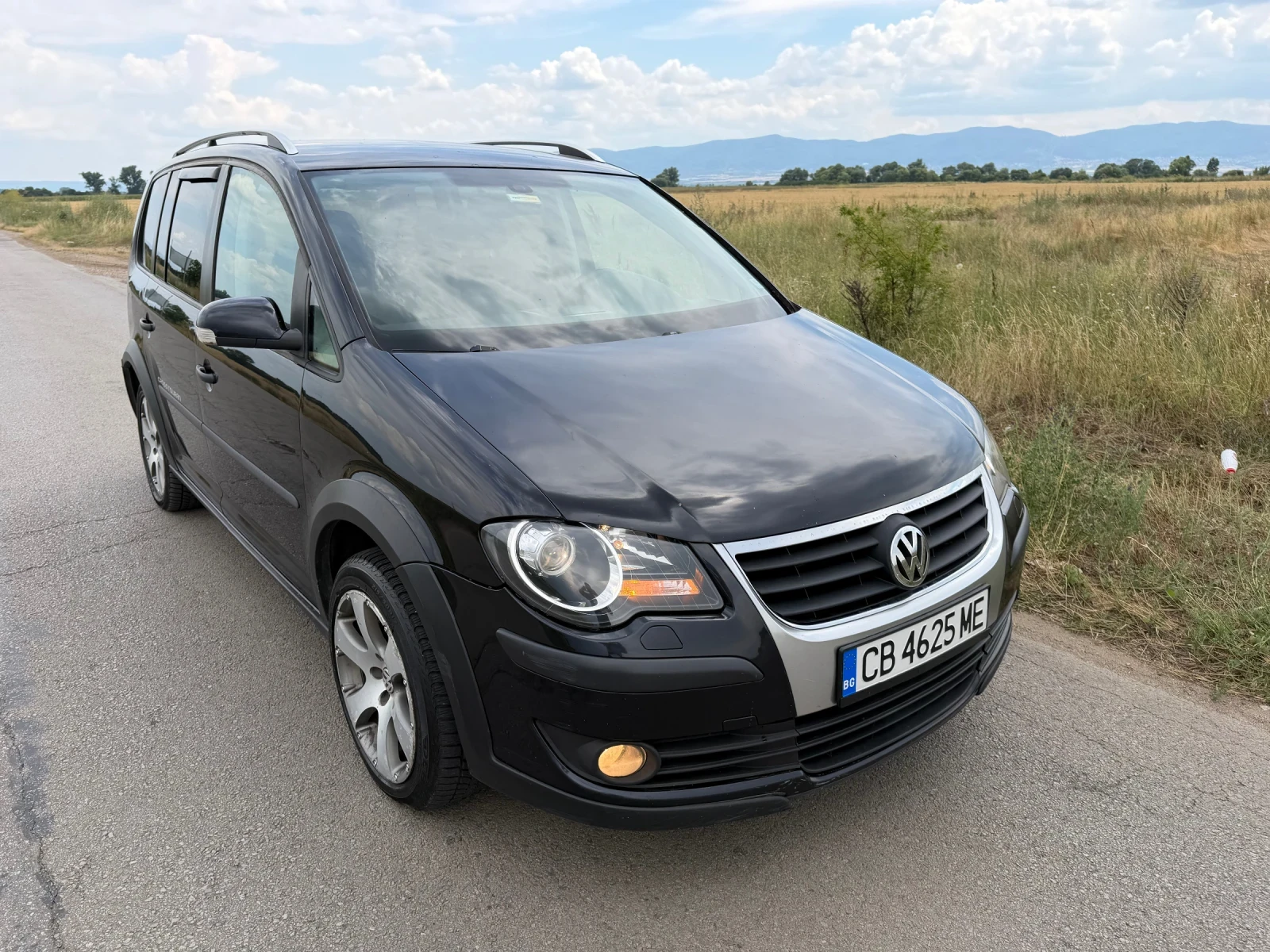 VW Touran Cross Touran 2.0TDI Automatic 