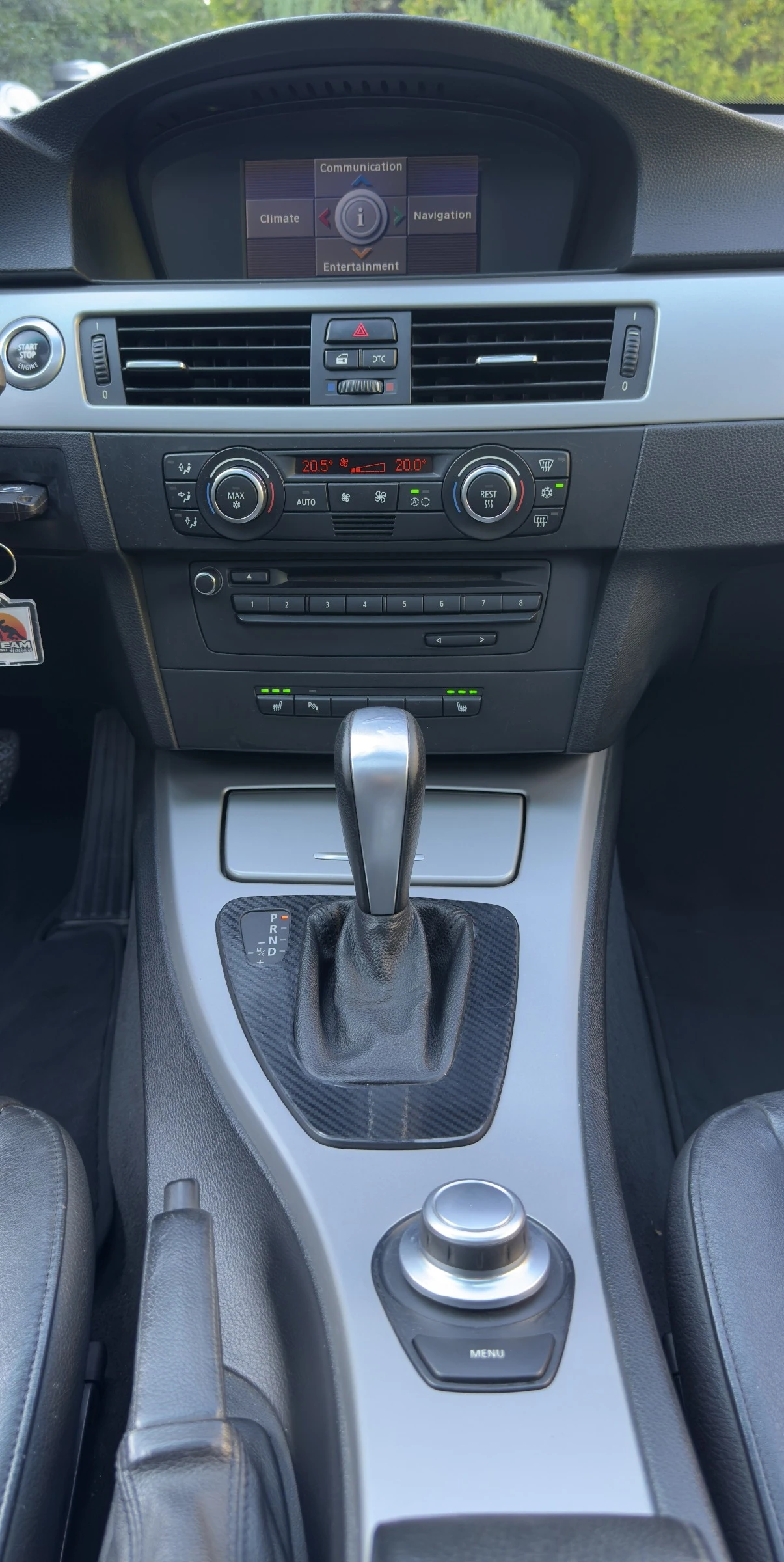 BMW 320 Navi * Автоматик * Кожа * Лизинг, снимка 12 - Автомобили и джипове - 55500347