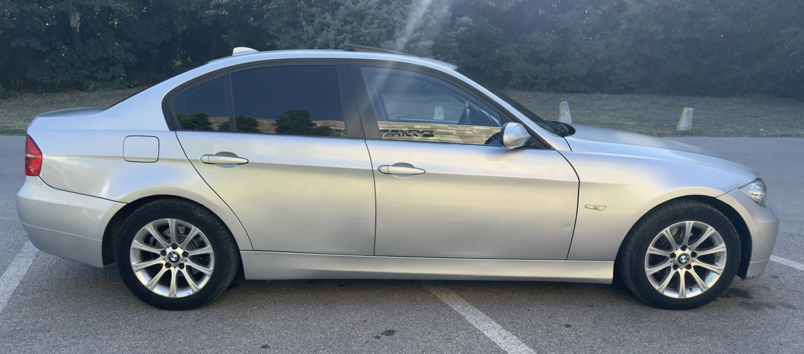 BMW 320 Navi * Автоматик * Кожа * Лизинг, снимка 3 - Автомобили и джипове - 55500347