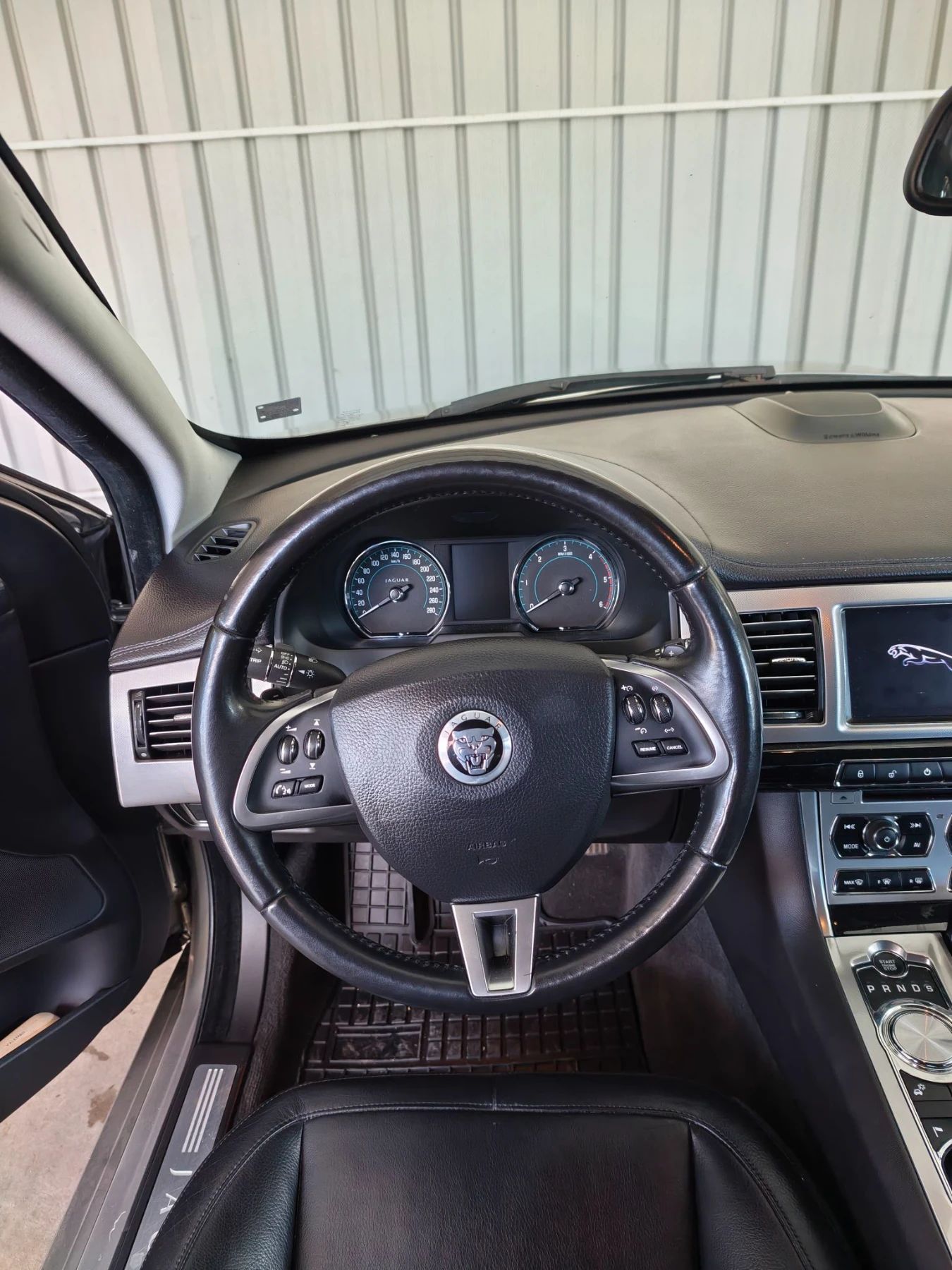 Jaguar Xf, снимка 2 - Автомобили и джипове - 56071907