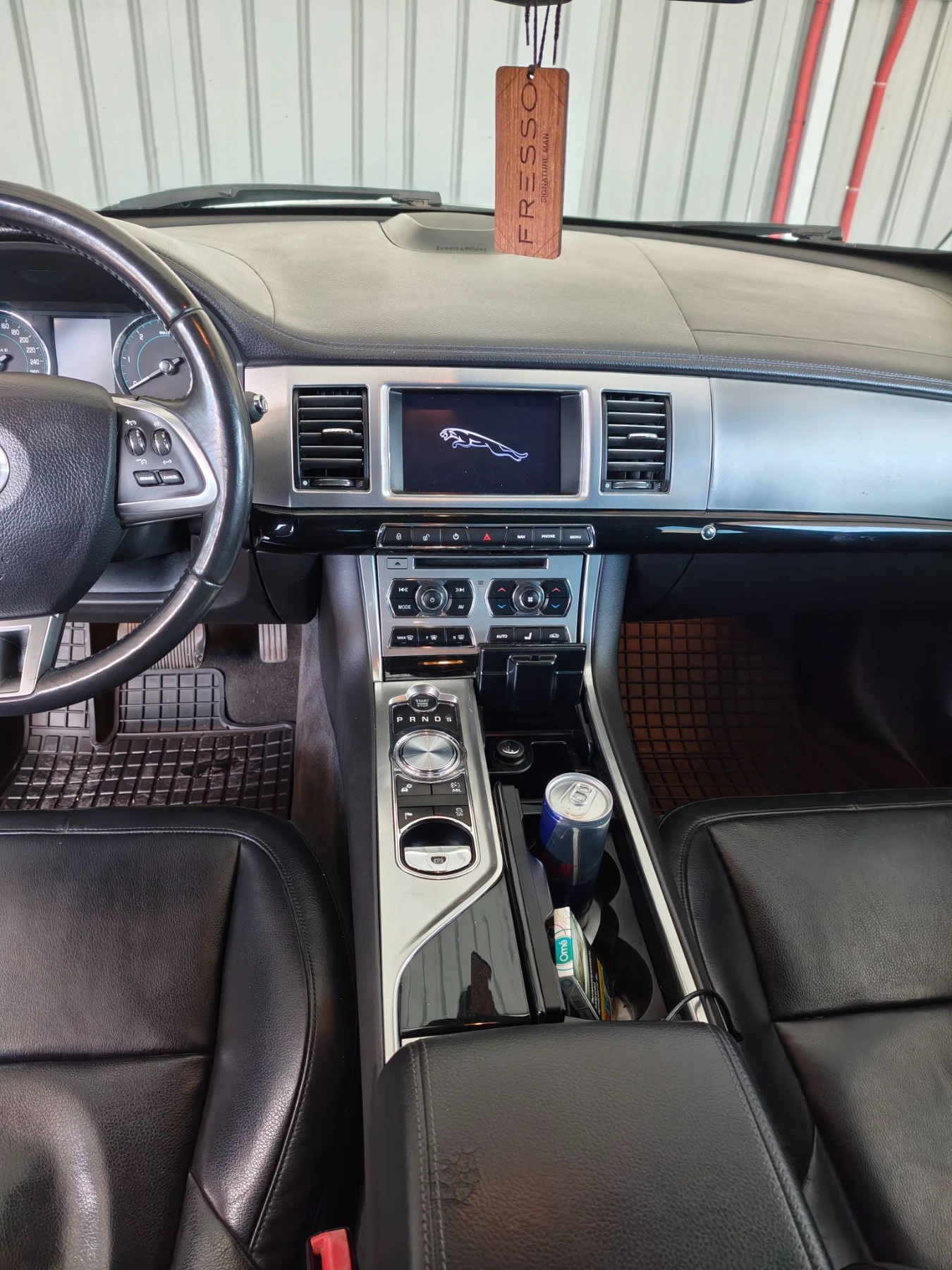 Jaguar Xf, снимка 14 - Автомобили и джипове - 56071907