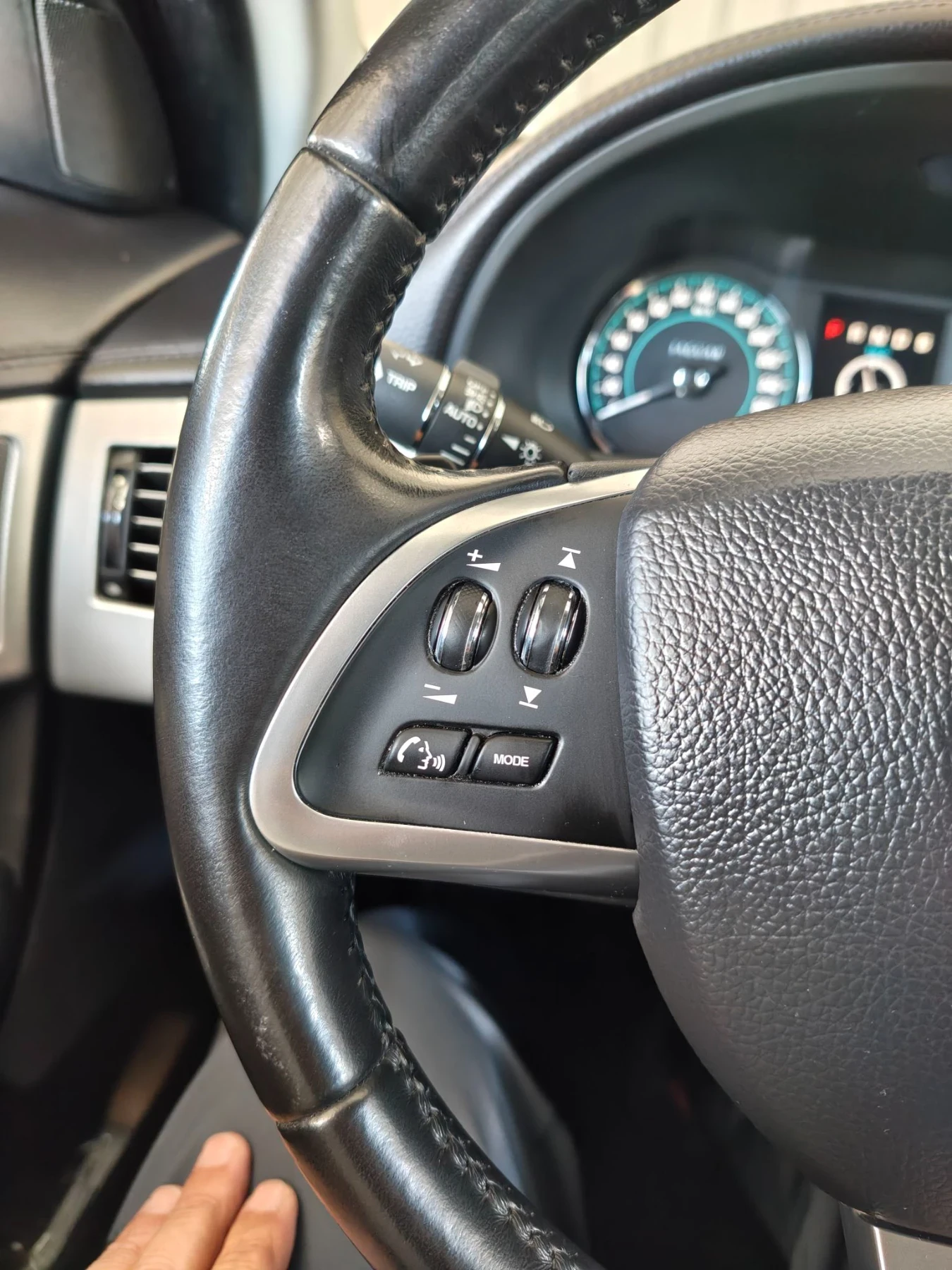 Jaguar Xf, снимка 4 - Автомобили и джипове - 56071907