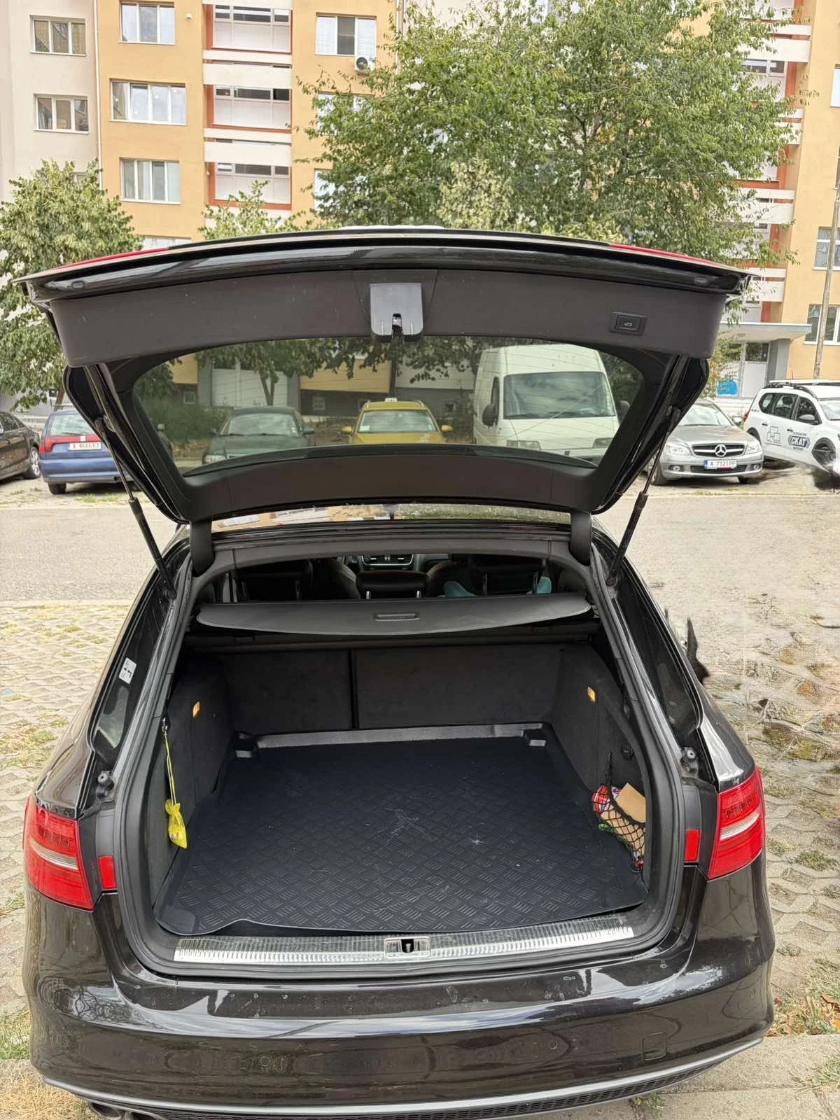 Audi A4 B8.5 Avant, снимка 6 - Автомобили и джипове - 56399367