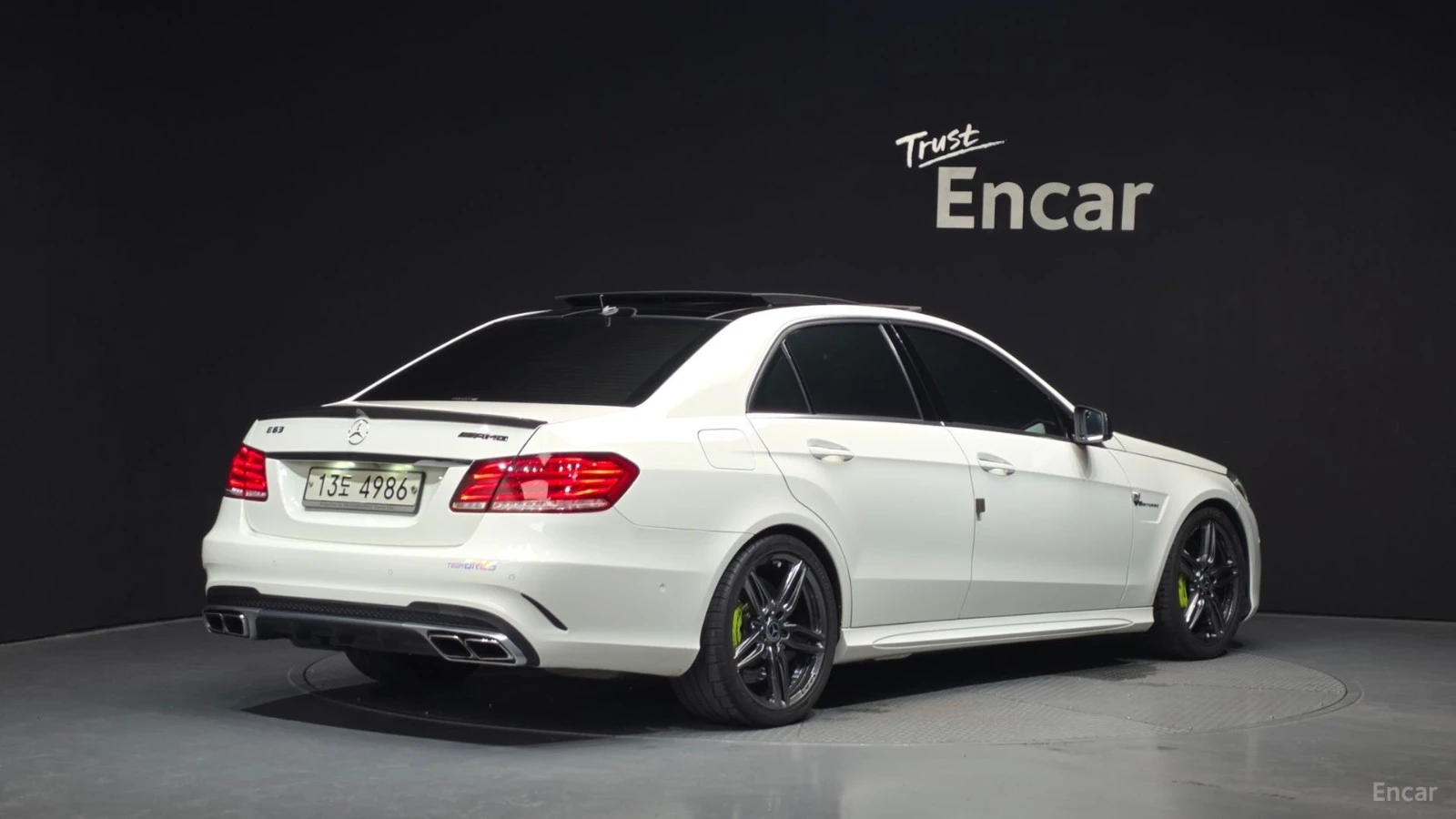 Mercedes-Benz E 63 AMG RETROFIT* HARMAN* CARBON* �����* ������ ���� | Mobile.bg � ����������� 3